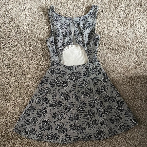 American Eagle Cut Out Dress - Picture 2 of 2
